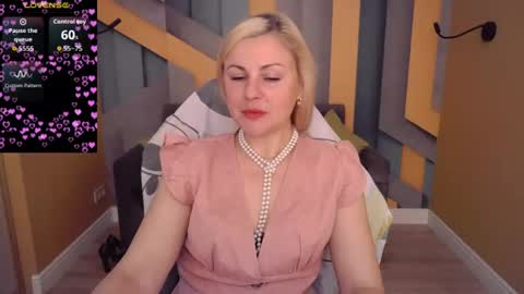 CandyLons online show from July 7, 2026, 5:43 am