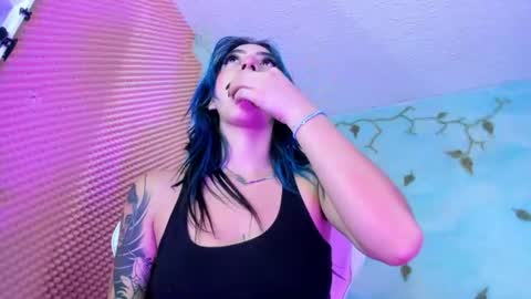 candyrisex online show from June 20, 2026, 5:21 am