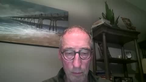 Caressluving online show from May 19, 2026, 4:19 am