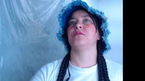 Carla naugthy  online show from May 25, 2026, 12:44 pm