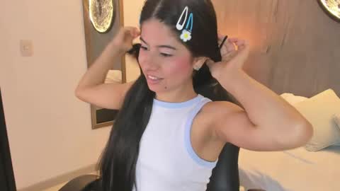 Snapshot of carlina_15 chatting on April 16, 2026, 9:50 pm C A R L I N A online show from April 16, 2026, 9:50 pm