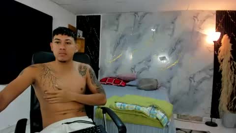 Snapshot of carlitosex09 chatting on August 4, 2026, 12:19 pm master online show from August 4, 2026, 12:19 pm