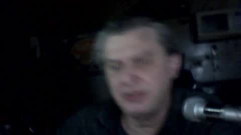 Snapshot of carlos712009 chatting on July 8, 2026, 8:52 am carlos712009 online show from July 8, 2026, 8:52 am