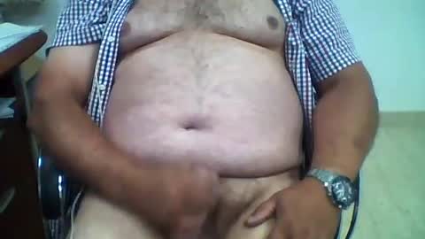 Snapshot of carlos8711 chatting on July 8, 2026, 12:20 pm carlos8711 online show from July 8, 2026, 12:20 pm