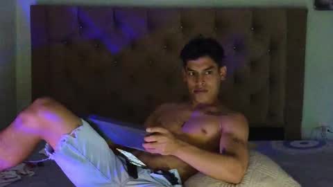 carloshero69 online show from November 25, 2025, 6:08 pm