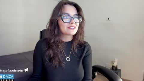 Snapshot of cash_vice chatting on June 17, 2026, 2:07 pm caprice online show from June 17, 2026, 2:07 pm