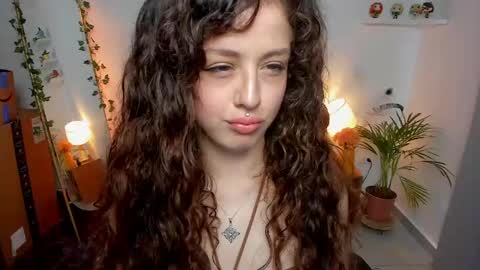 Snapshot of cassandra_caiin chatting on June 5, 2026, 9:20 pm Cassie online show from June 5, 2026, 9:20 pm