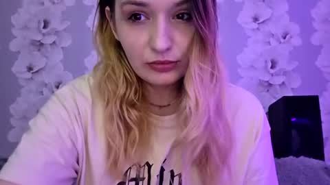 Snapshot of cassandratate chatting on July 2, 2026, 1:50 pm Casey Chris online show from July 2, 2026, 1:50 pm