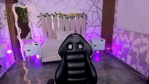 casse_tay online show from June 27, 2026, 3:22 am