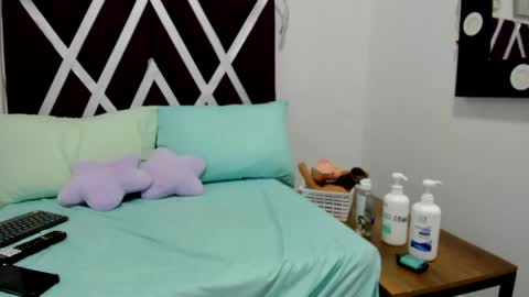 Snapshot of cataleya_bianchi chatting on May 19, 2026, 2:29 am Cataleya online show from May 19, 2026, 2:29 am