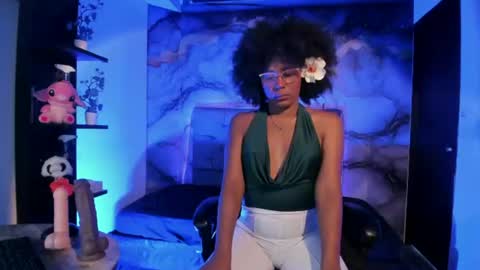 cataleyamoon_ online show from July 7, 2026, 7:29 pm