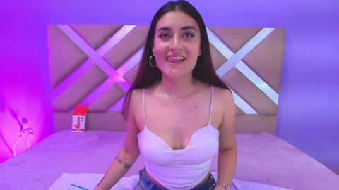       online show from April 24, 2026, 8:33 pm