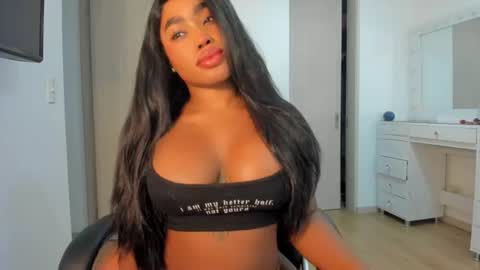 Snapshot of charlotte_tiller chatting on June 30, 2026, 4:46 am Yuli online show from June 30, 2026, 4:46 am