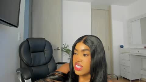 Snapshot of charlotte_tiller chatting on July 28, 2026, 5:14 am Yuli online show from July 28, 2026, 5:14 am