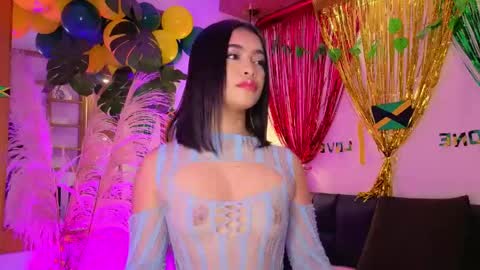 Charlote online show from April 18, 2026, 2:48 am