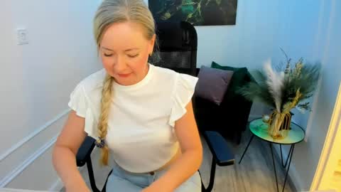 Charlotte online show from May 25, 2026, 6:14 pm