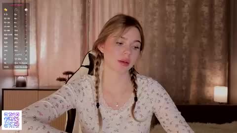 Emilia online show from June 9, 2026, 4:35 am