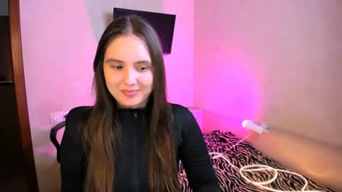 Chelsy  Luxe  online show from July 5, 2026, 12:50 am