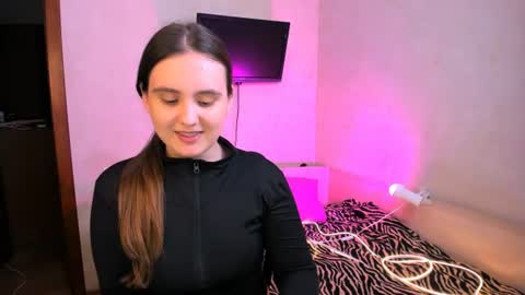 Chelsy  Luxe  online show from July 7, 2026, 10:08 am