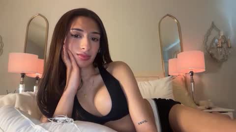cherliecarmen online show from May 22, 2026, 7:52 pm