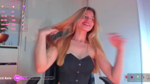 Chloe Miller  online show from November 13, 2025, 2:43 am