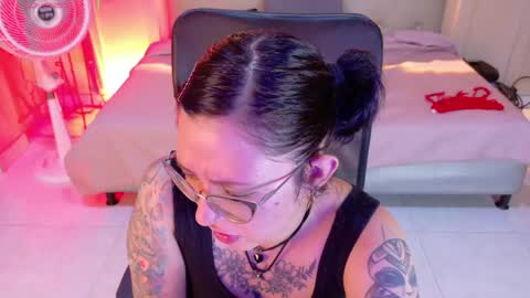 Chloe rosse online show from May 15, 2026, 10:50 pm