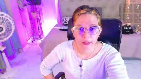 Chloe rosse online show from July 2, 2026, 1:06 pm