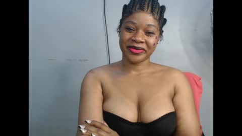Snapshot of chocox_petitqueen chatting on July 16, 2026, 6:52 am ethereal online show from July 16, 2026, 6:52 am
