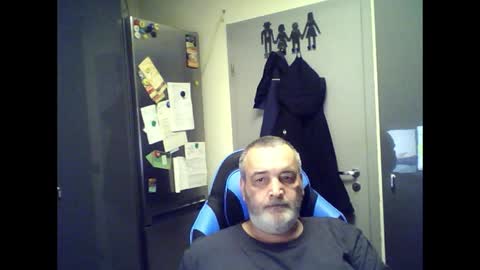 Chris online show from June 7, 2026, 1:32 am