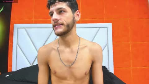 chris_grey2 online show from June 19, 2026, 6:34 pm