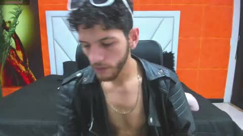 chris_grey2 online show from June 21, 2026, 5:37 pm