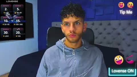 chris_grey2 online show from July 11, 2026, 11:57 am