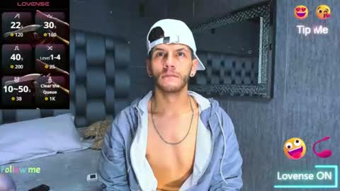 chris_grey2 online show from July 15, 2026, 12:21 pm