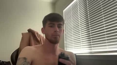 chrisoncam01 online show from October 17, 2025, 8:11 pm