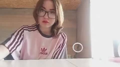Olivia online show from June 25, 2026, 10:42 am