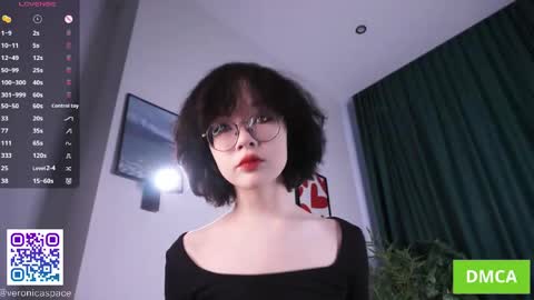 Snapshot of cinacandy chatting on April 21, 2026, 5:25 am L online show from April 21, 2026, 5:25 am