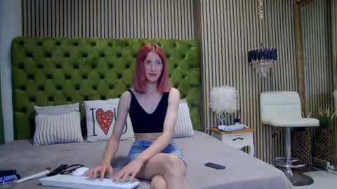 CindyFinesse online show from July 9, 2026, 9:13 am