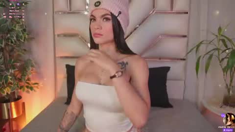 Cinthia online show from July 14, 2026, 5:56 am