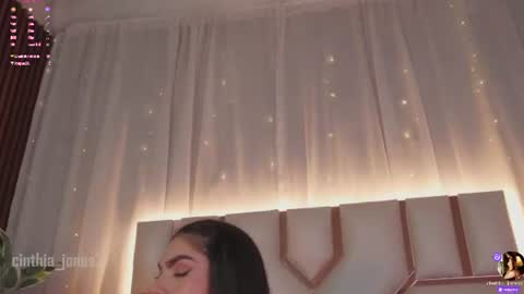 Cinthia online show from August 7, 2026, 4:36 am
