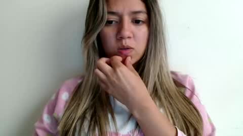 Snapshot of clair_of chatting on April 13, 2026, 5:40 pm clair_of online show from April 13, 2026, 5:40 pm