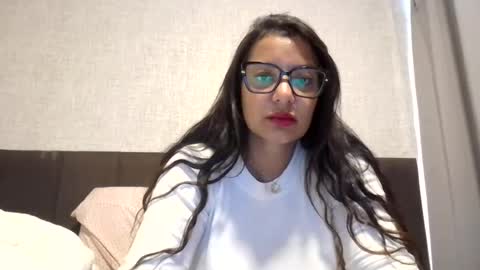 clarismia online show from July 22, 2026, 7:38 pm