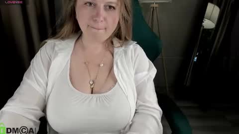 Snapshot of cleoxotie chatting on July 16, 2026, 2:28 am cleoxotie online show from July 16, 2026, 2:28 am