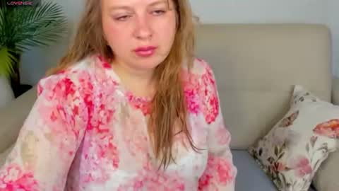 Snapshot of cleoxotie chatting on July 17, 2026, 1:56 am cleoxotie online show from July 17, 2026, 1:56 am