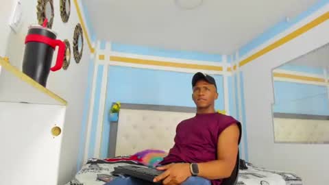 CloeHuffman online show from June 30, 2026, 8:43 pm