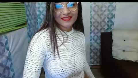 cloenjones online show from July 5, 2026, 2:29 am