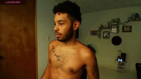 Snapshot of colinlatinbrown chatting on June 24, 2026, 1:10 pm IG online show from June 24, 2026, 1:10 pm