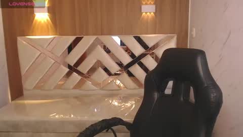 Online 2200 - 0600 online show from July 30, 2026, 3:05 am