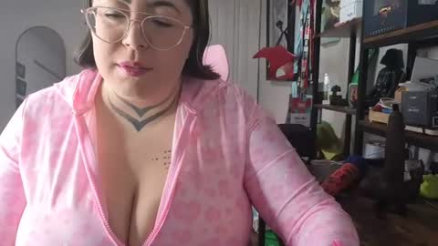 Miss Mei online show from July 26, 2026, 3:04 am