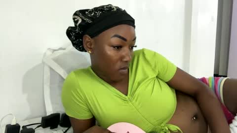 Snapshot of crave_meslowly chatting on July 19, 2026, 10:35 pm Taliee online show from July 19, 2026, 10:35 pm