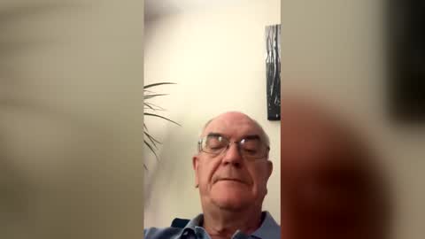 Snapshot of cravena2353 chatting on June 2, 2026, 2:19 pm cravena2353 online show from June 2, 2026, 2:19 pm